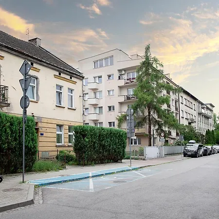 Pulaskiego Atelier By Cozyplace شقة